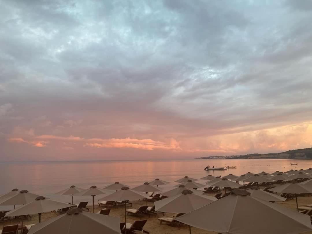 Peroulia Beach Houses Корони Экстерьер фото
